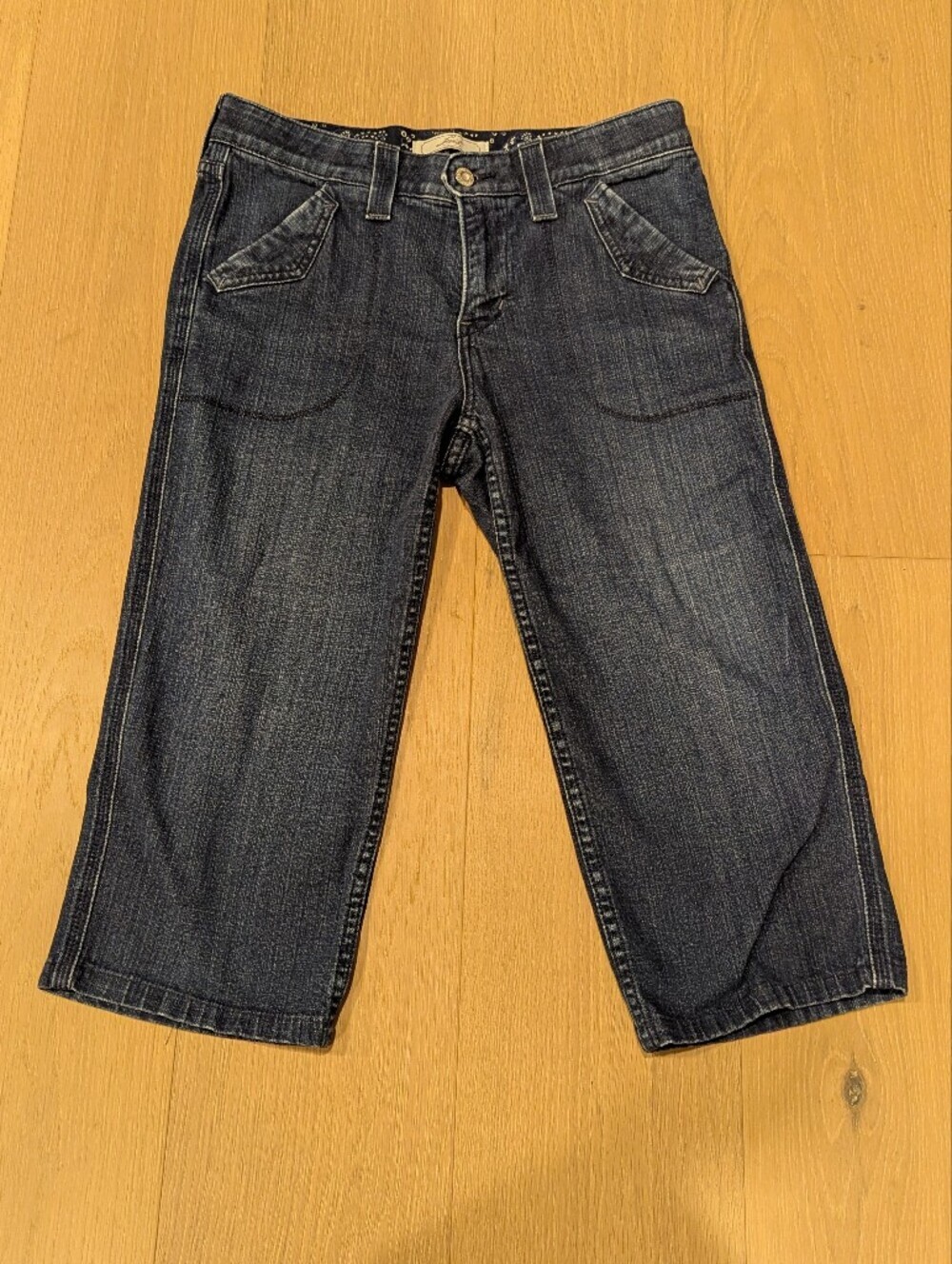 Levi's Y2K Capri Jeans